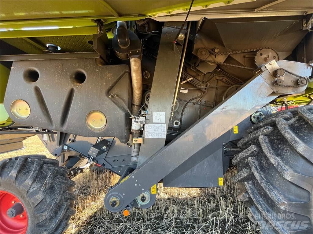 CLAAS Tucano 320 Combine Harvesters
