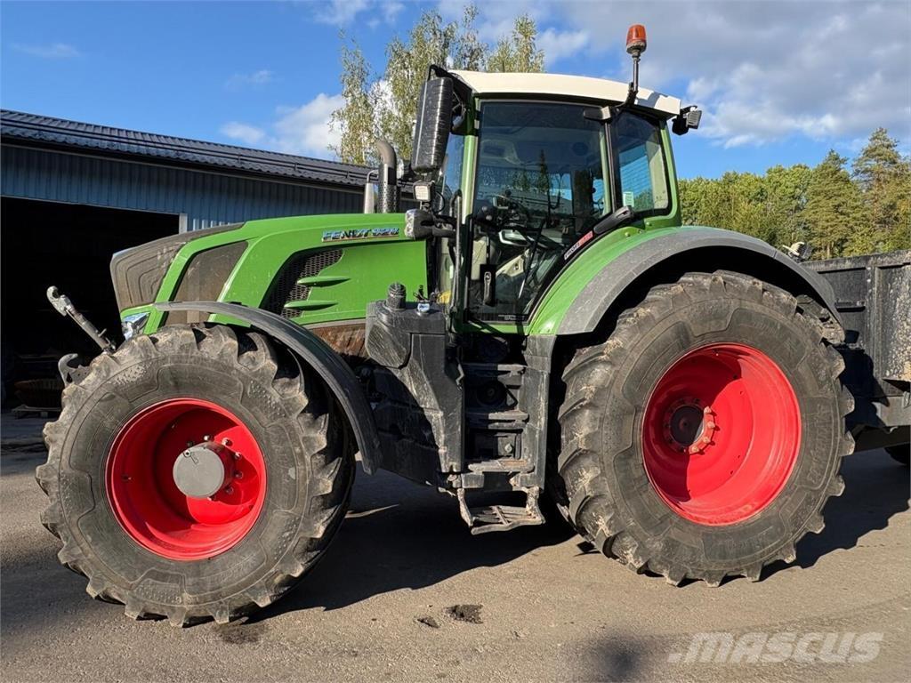 Fendt 828 Vario Tractors