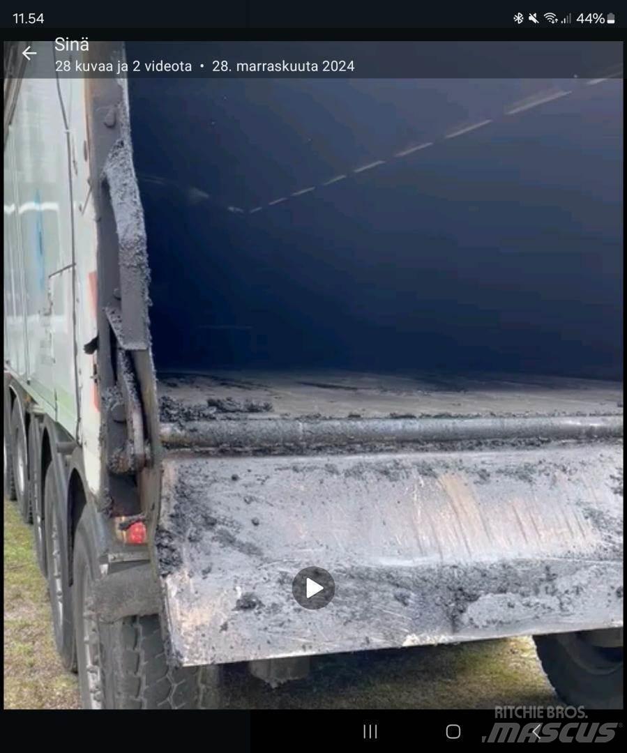 Fliegl ASS372 Grain / Hopper / Tipper Trailers