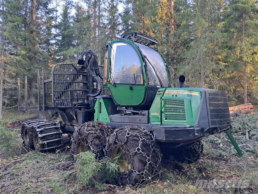John Deere 1010e Forwarders