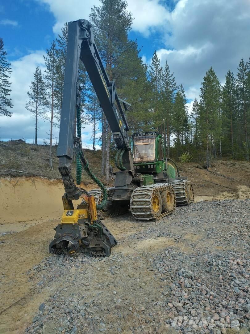 John Deere 1170G Harvesters