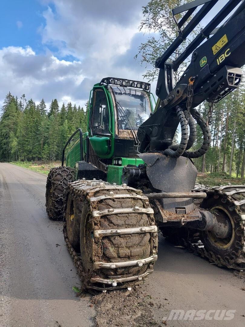 John Deere 1270 G Harvesters