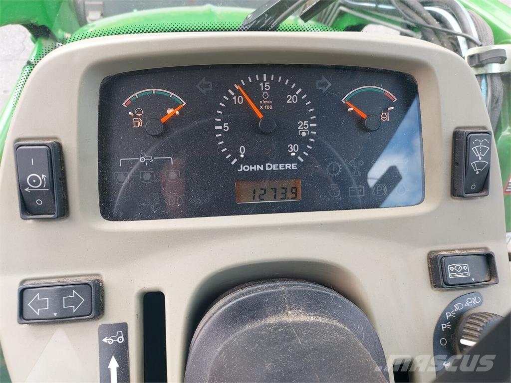 John Deere 3720 Tractors