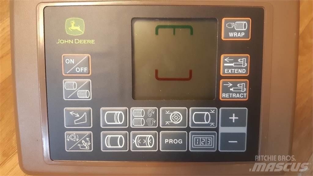 John Deere 854 Farm Equipment - Others