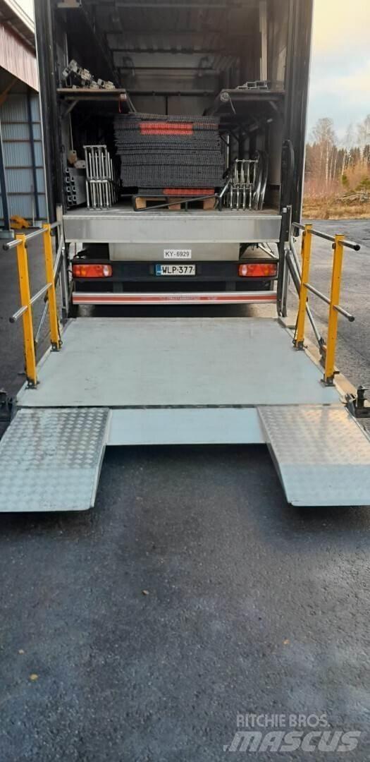 Kromhout  Other Trailers