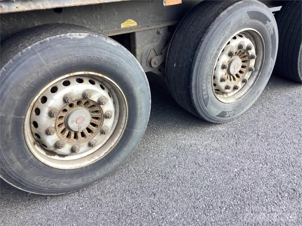 Krone Likukapelli Curtain  trailers
