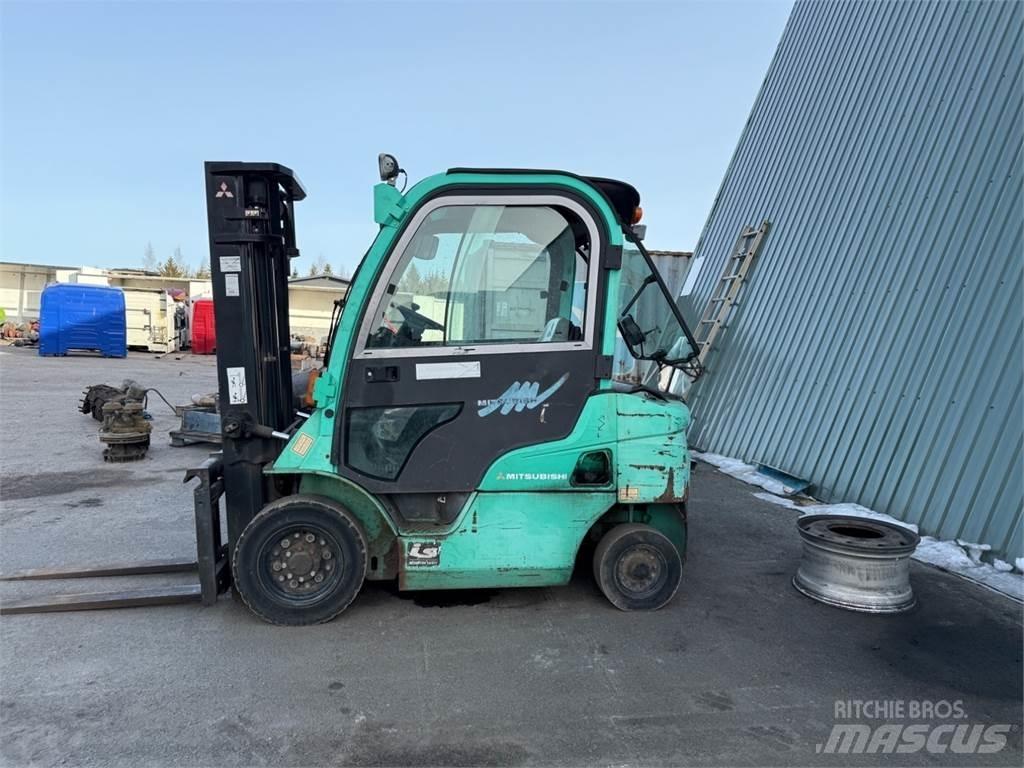 Mitsubishi FD20N Diesel Forklifts