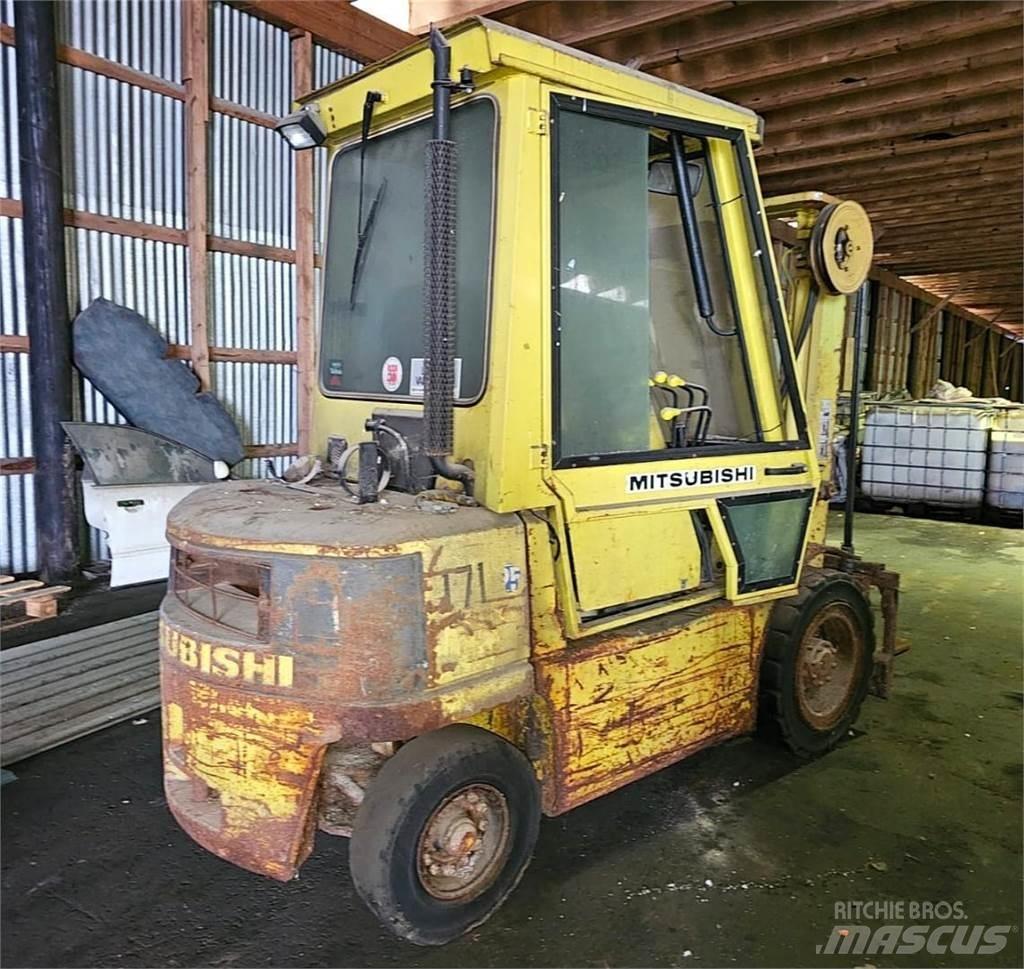 Mitsubishi FD25 Diesel Forklifts