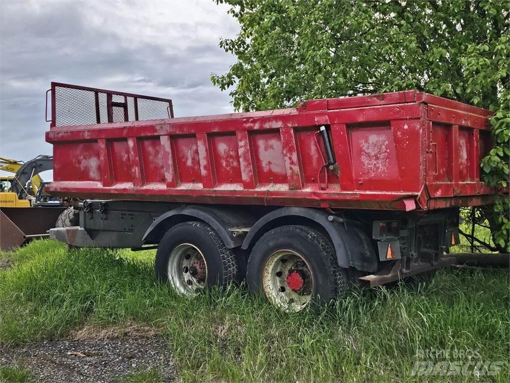  Perävaunu Tip Trailers