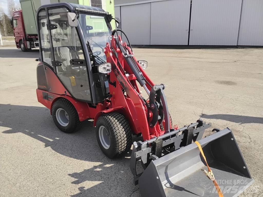 QuattroX QX-810 Mini Loader