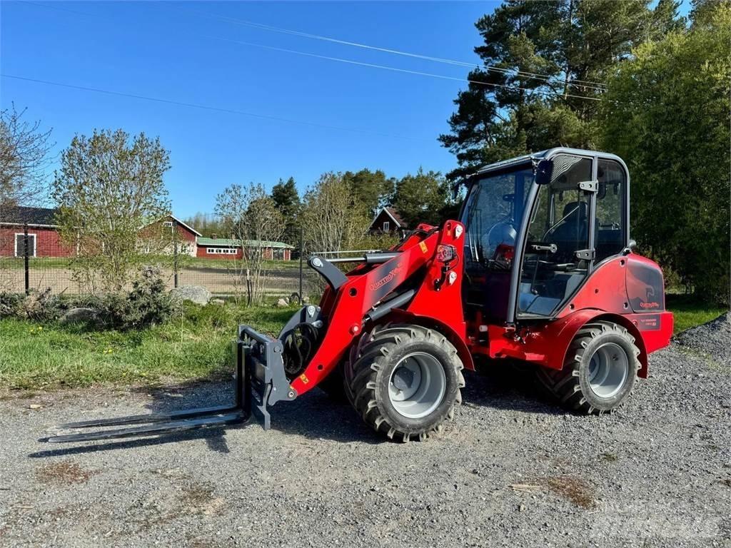 QuattroX QX-850 Mini Loader