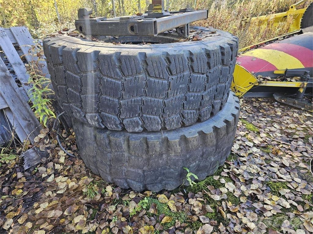  Renkaat 20.5R25 Other