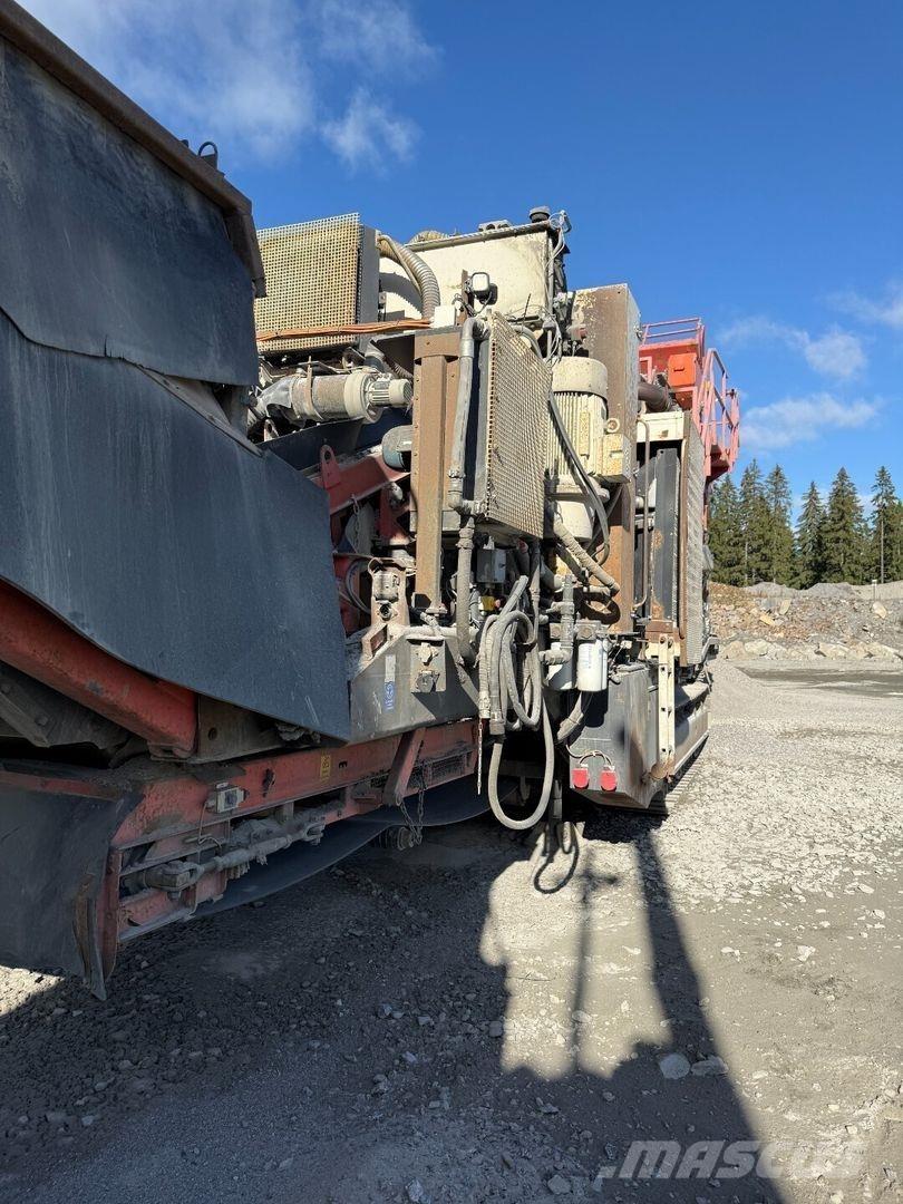Sandvik WH440e Crushers