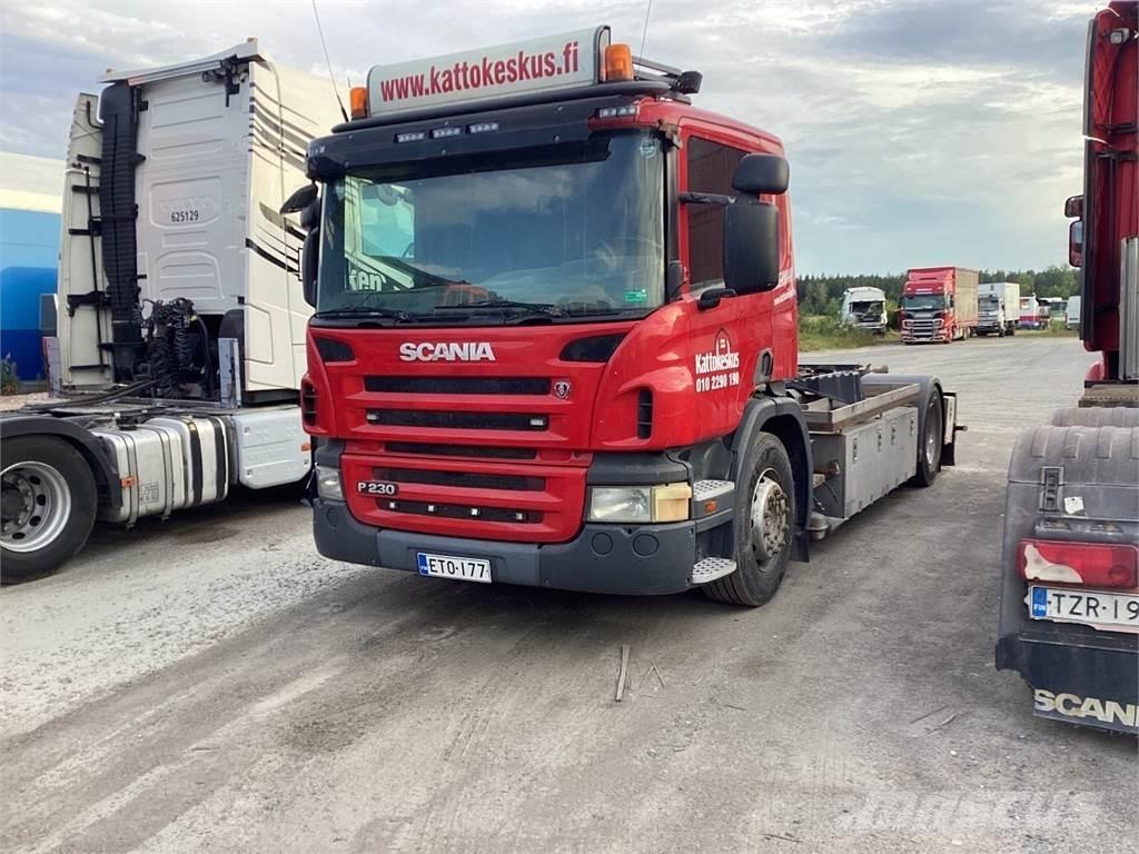 Scania P 320 Hook lift trucks