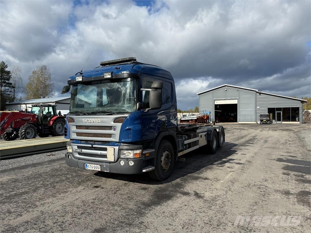 Scania P420 6x2 Hook lift trucks