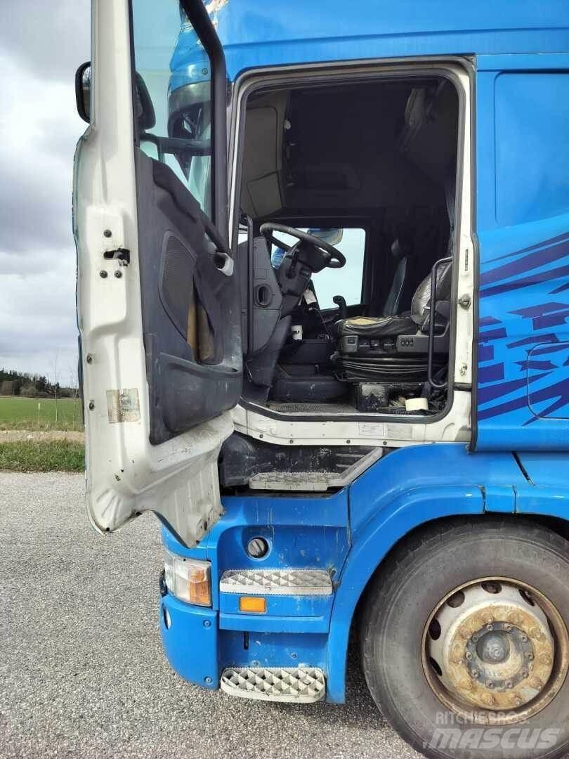 Scania R 560 6X2 Conventional Trucks / Tractor Trucks
