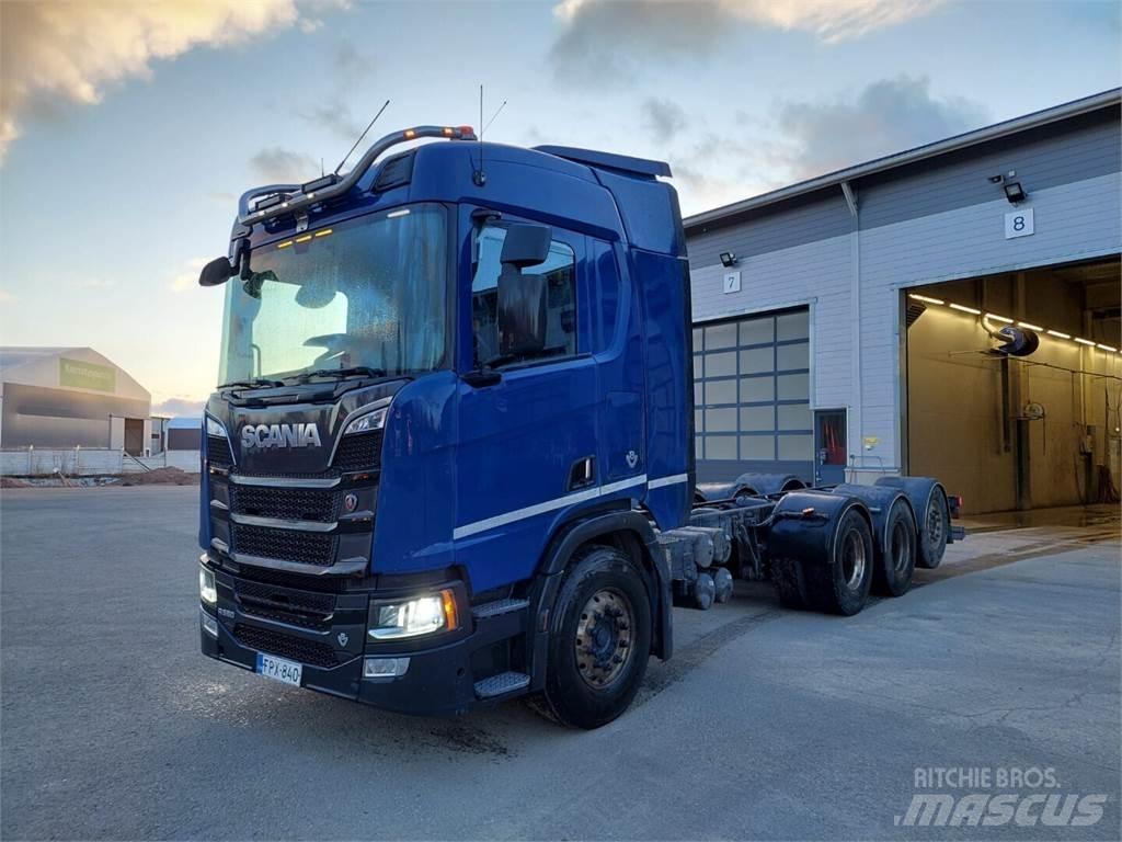 Scania R580 Cab & Chassis Trucks