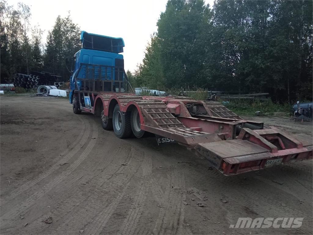 Sisu E12 Forest machine transport trucks