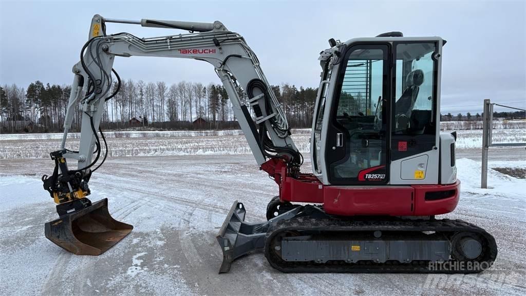 Takeuchi TB257FR Mini Excavators <7t (Mini Diggers)