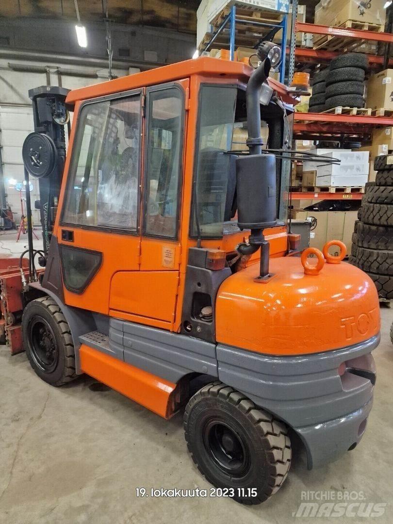 Toyota 02-6FDF30 Diesel Forklifts