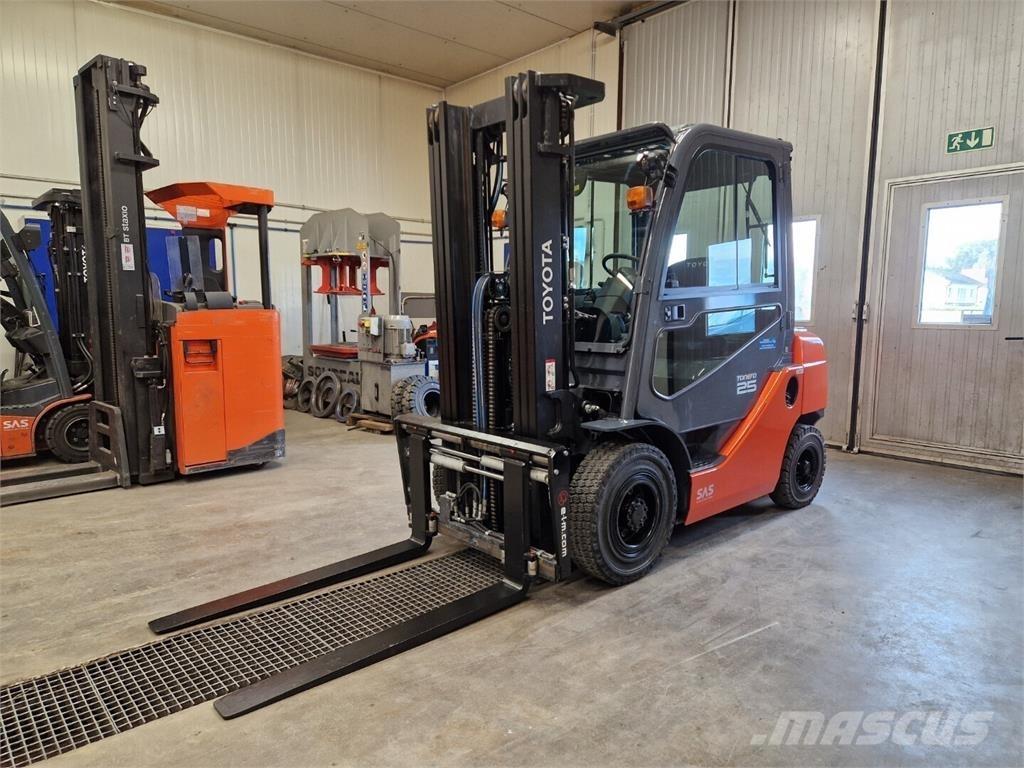 Toyota 02-8FDF25 Diesel Forklifts