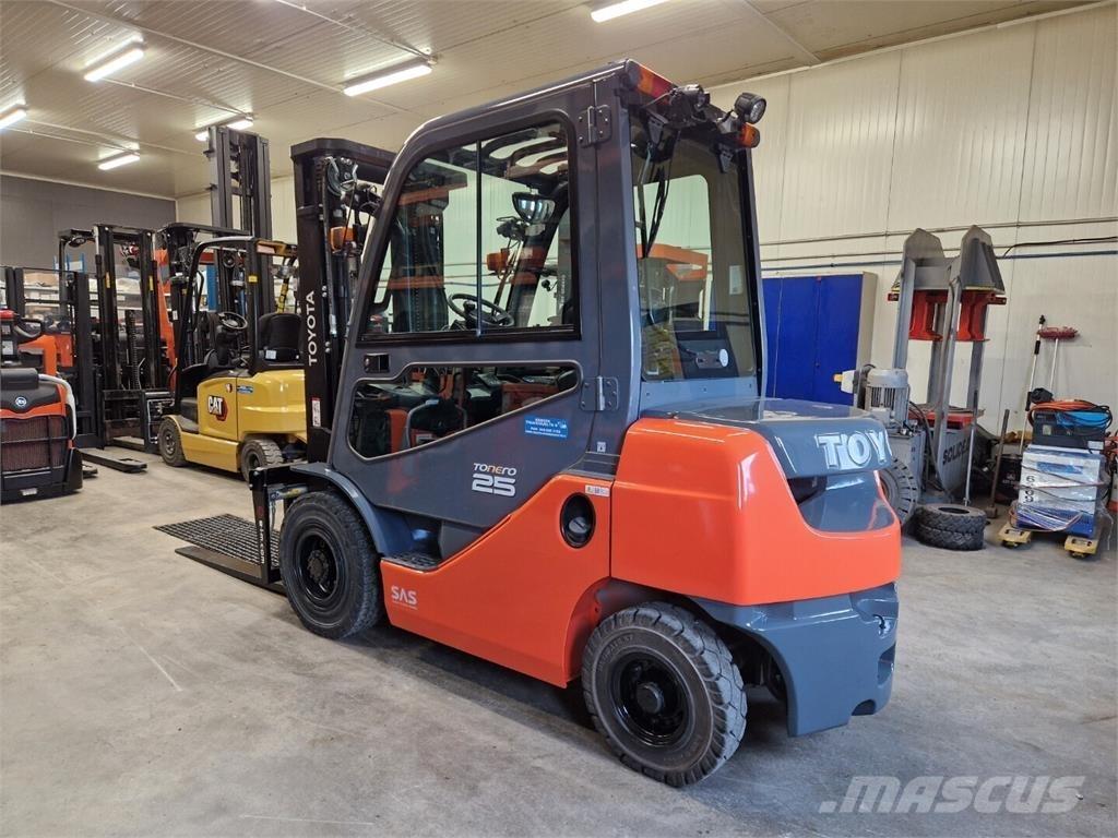 Toyota 02-8FDF25 Diesel Forklifts