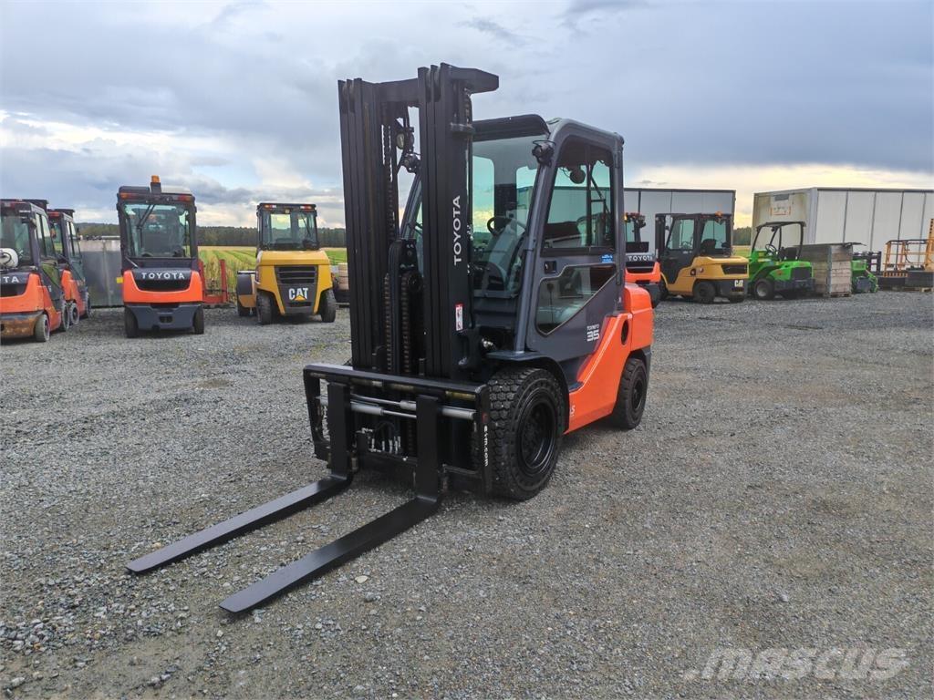 Toyota 02-8FDJF35 Diesel Forklifts