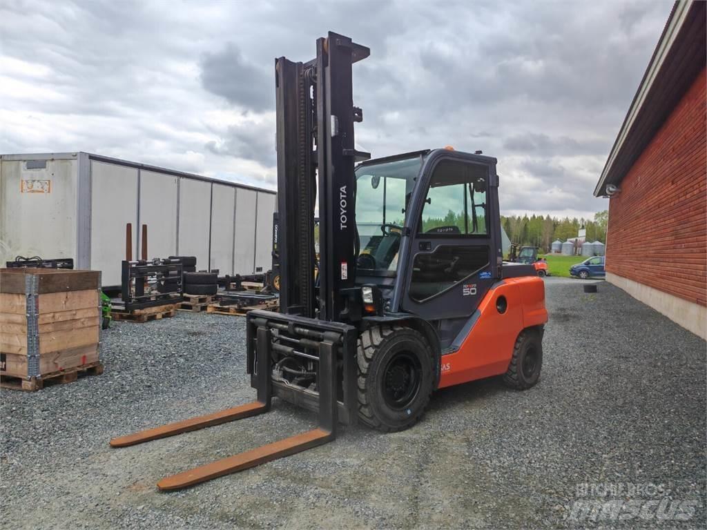 Toyota 40-8FD50N Diesel Forklifts