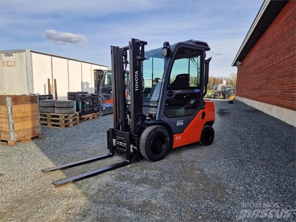 Toyota 52-8FDF25 Diesel Forklifts