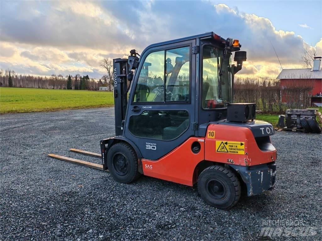 Toyota 52-8FDF30 Diesel Forklifts