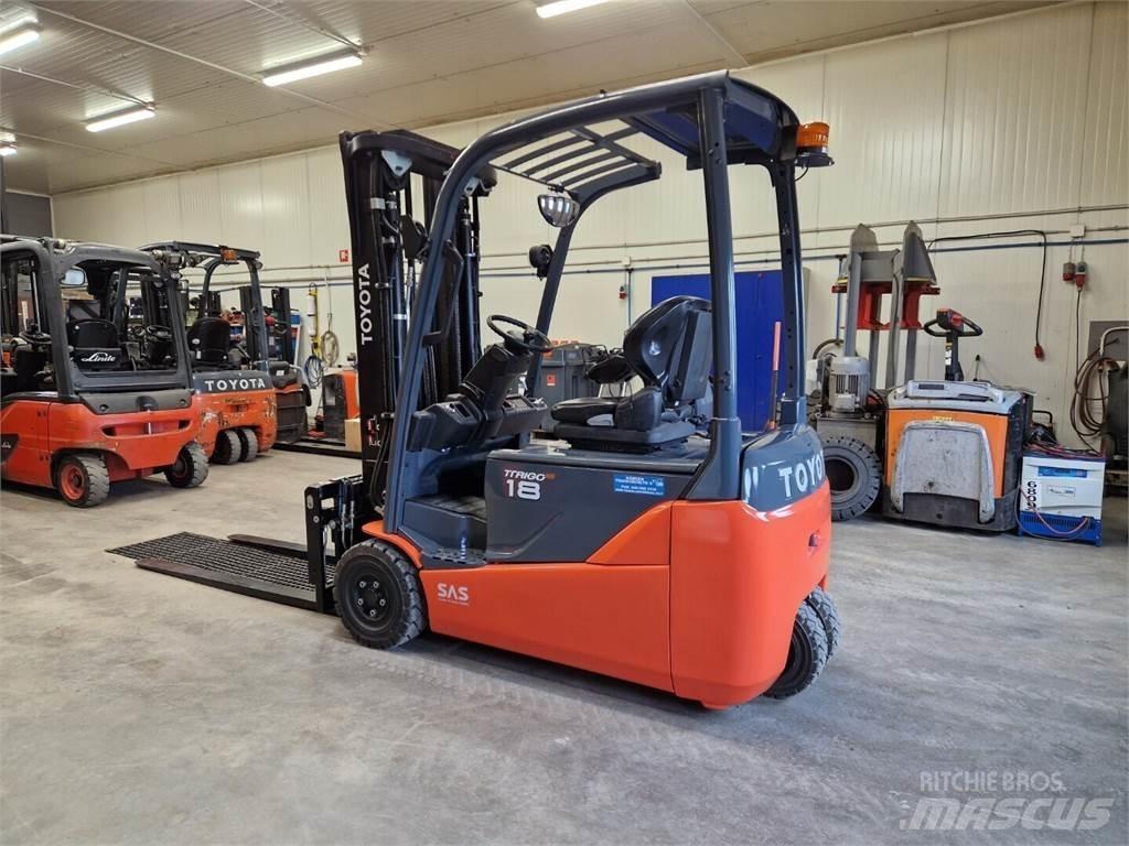 Toyota 8FBE18T Electric Forklifts
