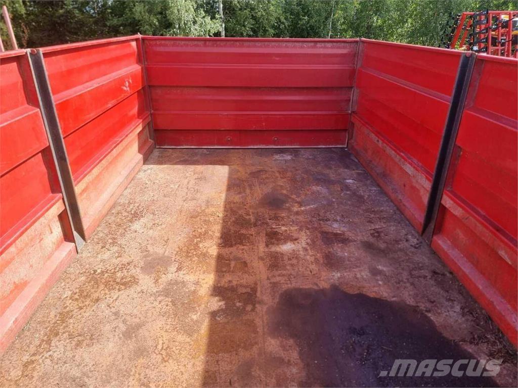 Tuhti M85 Tip Trailers