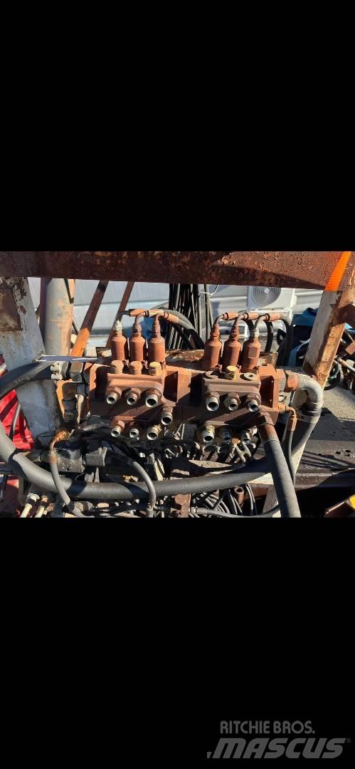  V-Kran 24.92 Knuckleboom cranes