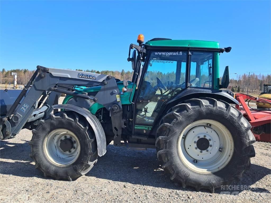 Valtra A92 Tractors