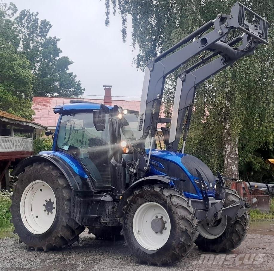 Valtra N134 Tractors