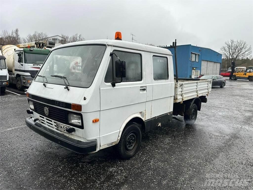 Volkswagen LT28 Flatbed Trucks
