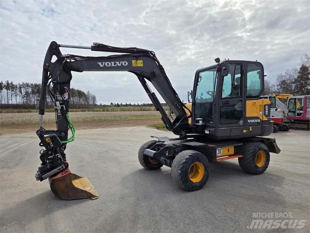 Volvo EW60E Wheeled excavators