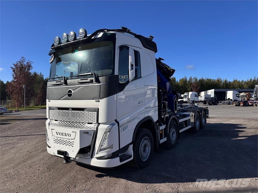 Volvo FH13 8x4 Knuckleboom cranes