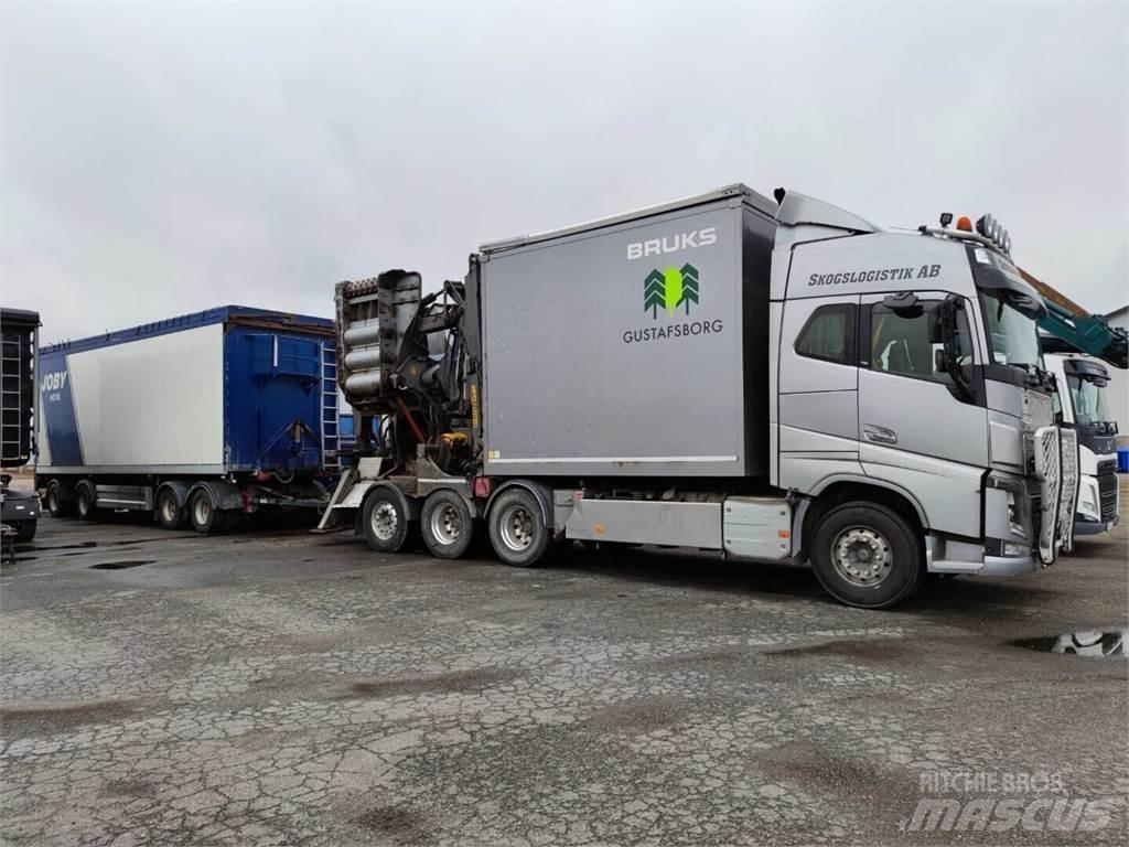 Volvo FH16 Wood Chippers
