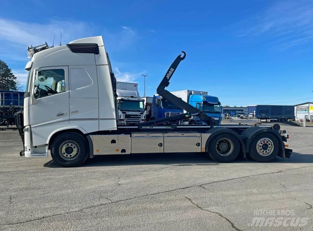 Volvo FH16 6x2 -13 Hook lift trucks