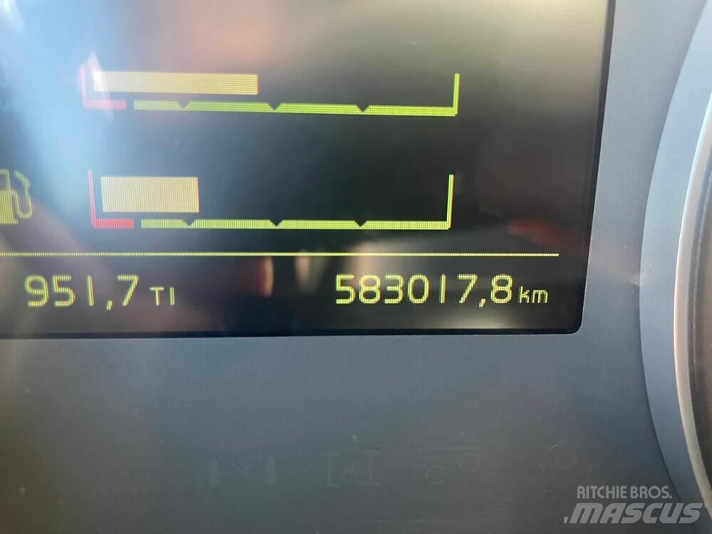 Volvo FM 4X2 -18 Reefer Trucks