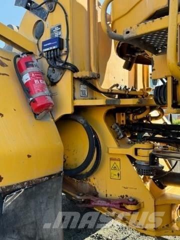 Volvo L220F Wheel Loaders