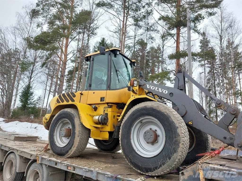 Volvo L40 Wheel Loaders