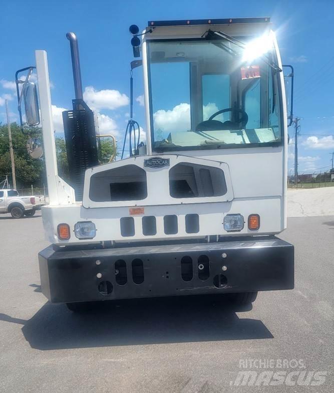 Autocar XSPOTTER Shunt Trucks