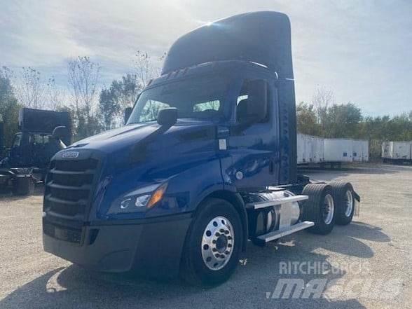 Freightliner CASCADIA 116 Conventional Trucks / Tractor Trucks