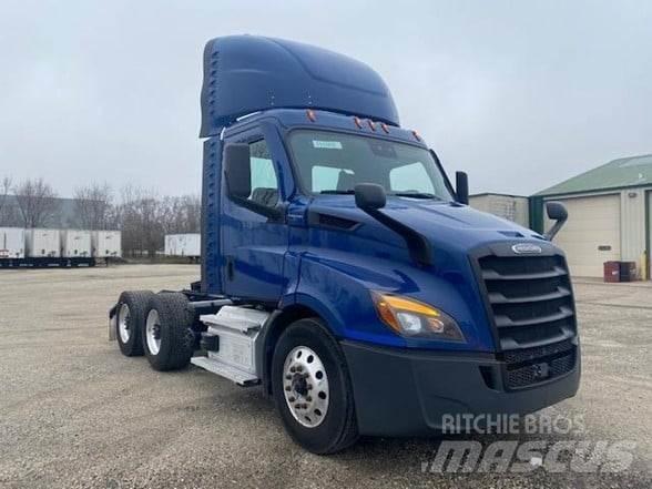Freightliner CASCADIA 116 Conventional Trucks / Tractor Trucks