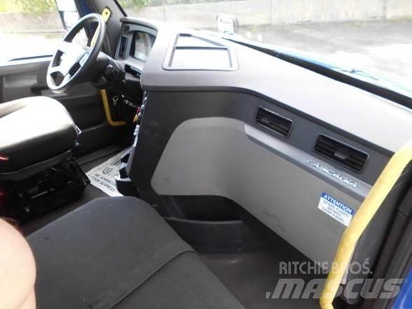 Freightliner CASCADIA 116 Conventional Trucks / Tractor Trucks