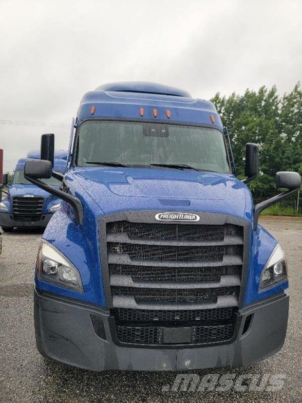 Freightliner CASCADIA 116 Conventional Trucks / Tractor Trucks