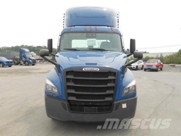 Freightliner CASCADIA 116 Conventional Trucks / Tractor Trucks