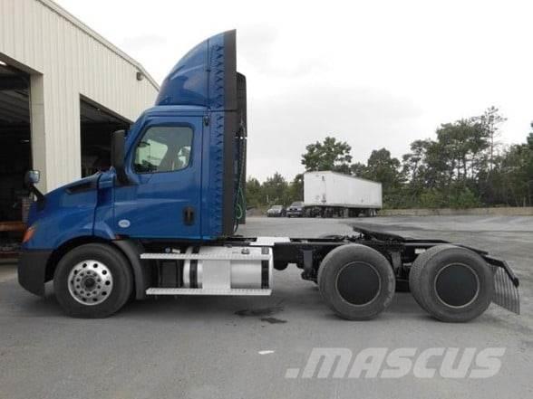 Freightliner CASCADIA 116 Conventional Trucks / Tractor Trucks